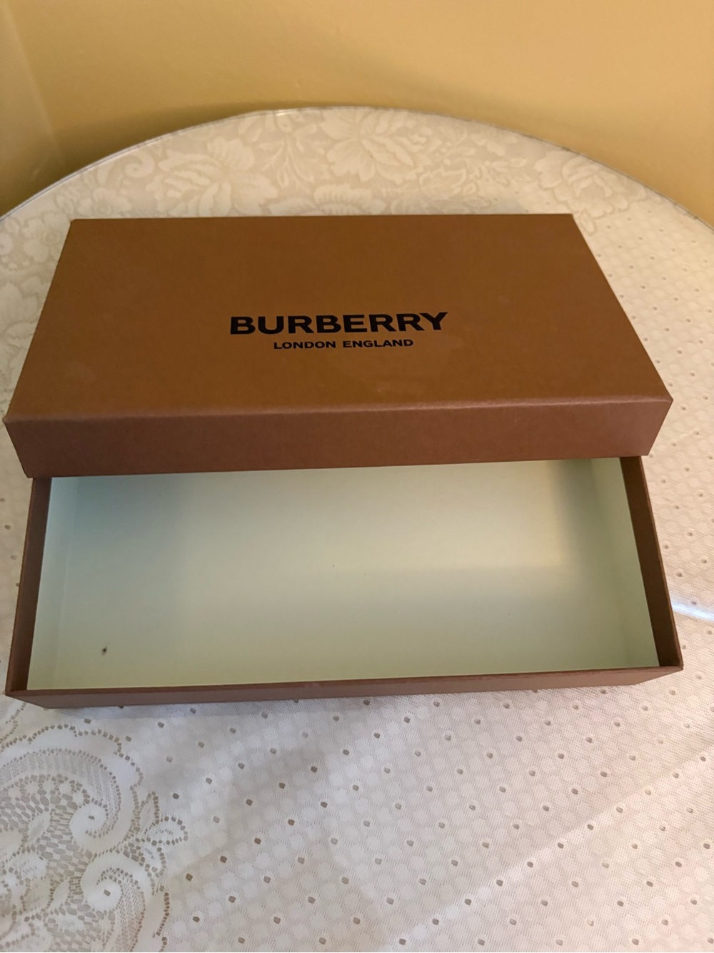 Burberry Gift Box With Ribbon